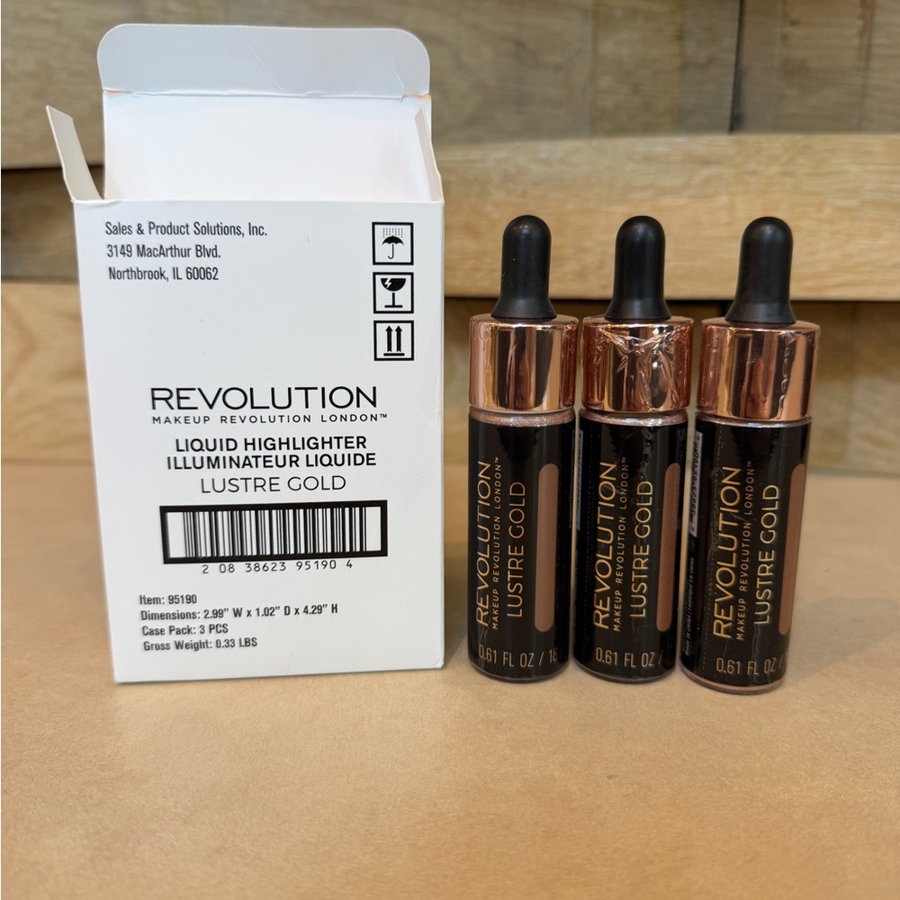 Revolution Liquid Highlighter Set of 3 in Shade: Lustre Gold.